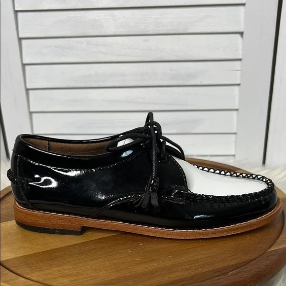 WEEJUNS l G.W. Bass & Co. The Winnie Black White Patent Leather Oxford Size 6 - Picture 1 of 12